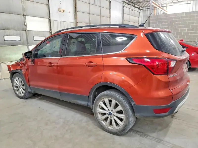 2019 FORD ESCAPE SEL  