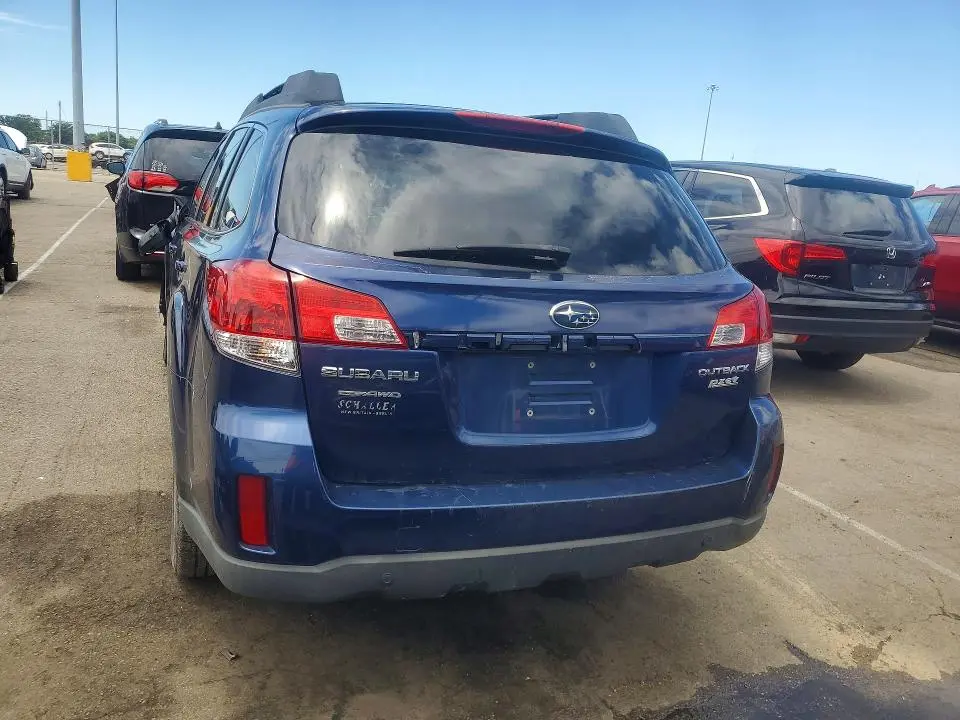2010 SUBARU OUTBACK 2.5I LIMITED  