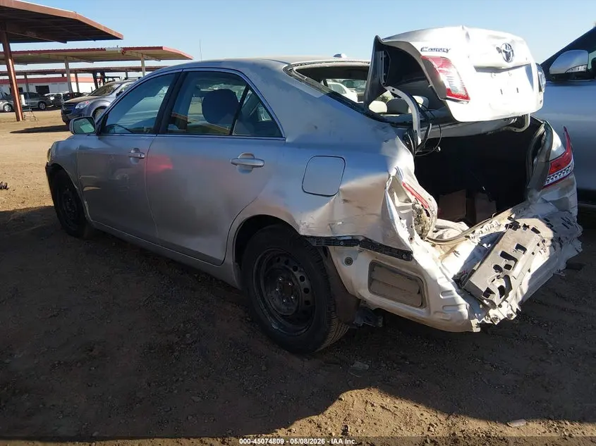 2011 TOYOTA CAMRY LE