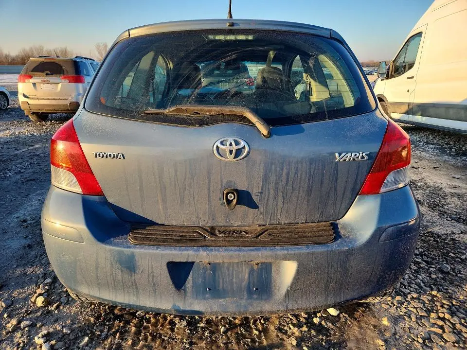 2010 TOYOTA YARIS BASE  