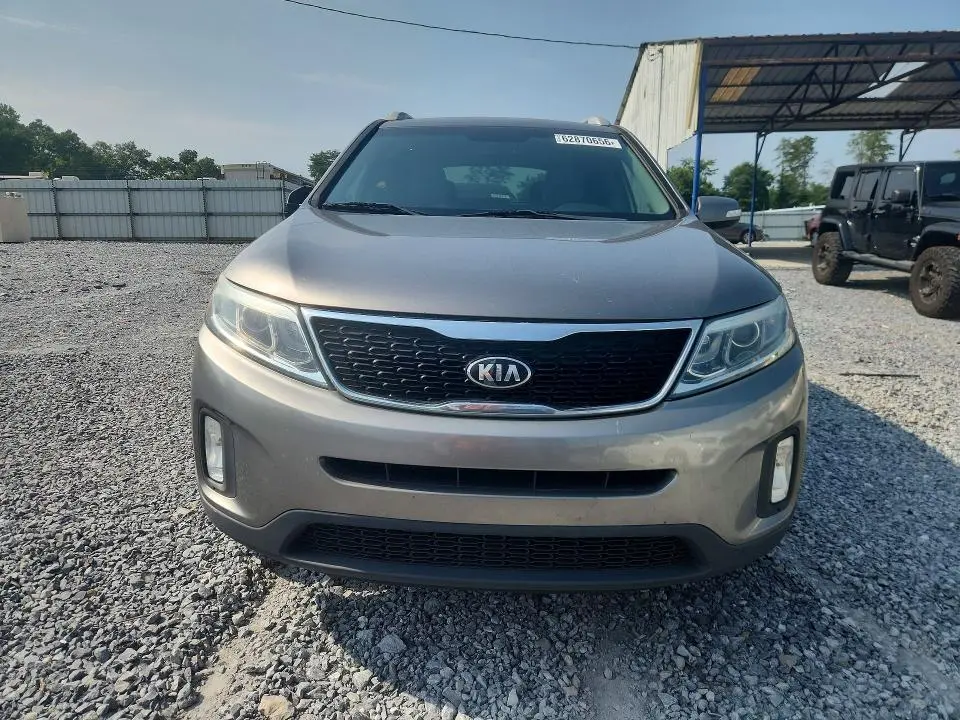 2015 KIA SORENTO LX  