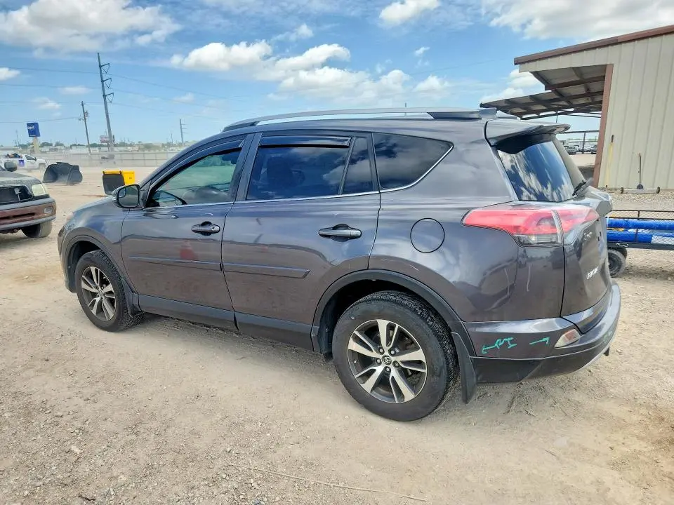 2017 TOYOTA RAV4 XLE  