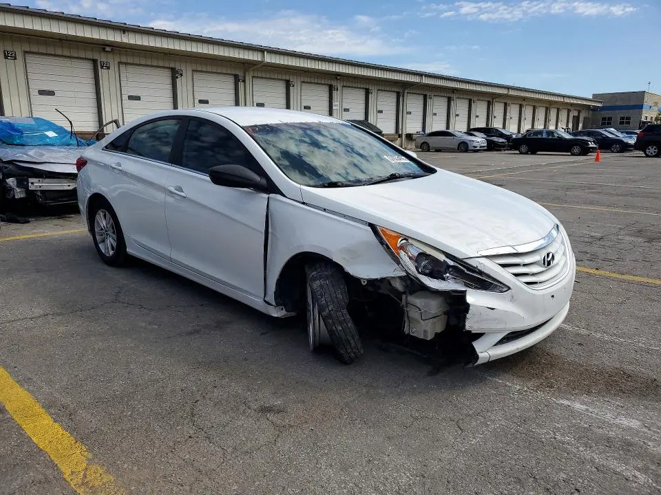 2012 HYUNDAI SONATA GLS  