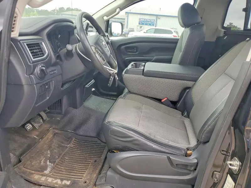 2018 NISSAN TITAN S  
