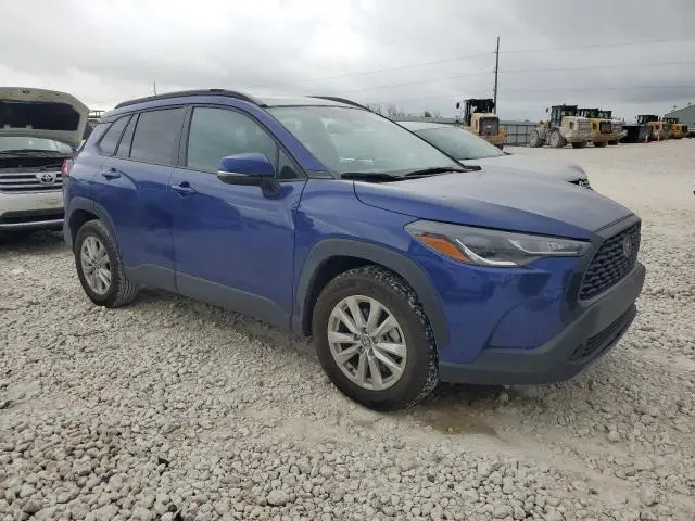 2024 TOYOTA COROLLA CROSS LE