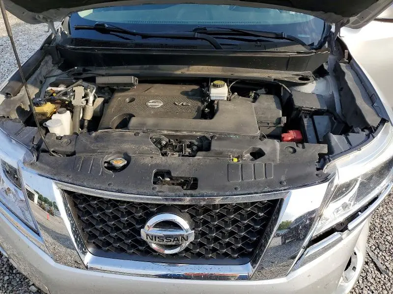 2016 NISSAN PATHFINDER SV  