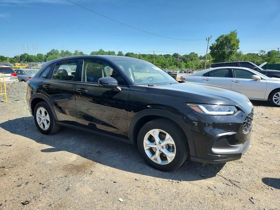 2025 HONDA HR-V LX  