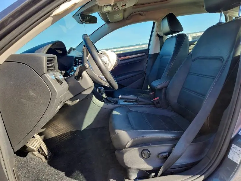 2020 VOLKSWAGEN PASSAT R-LINE  