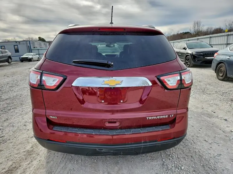 2015 CHEVROLET TRAVERSE LT  