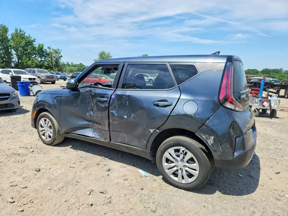 2025 KIA SOUL LX  