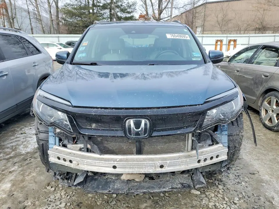 2021 HONDA PILOT SE  