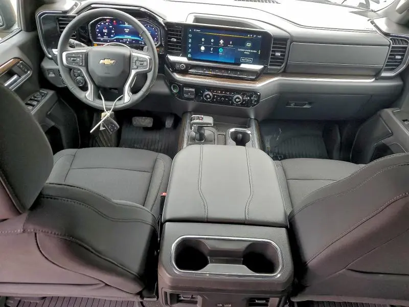 2025 CHEVROLET SILVERADO K1500 LT  