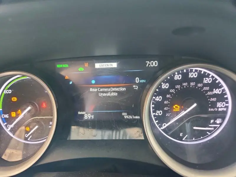 2022 TOYOTA CAMRY XLE  