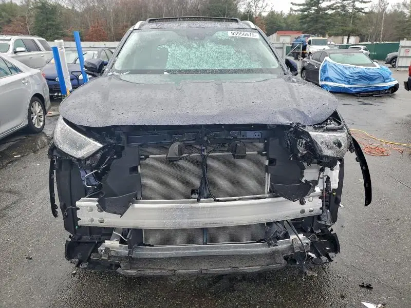 2025 TOYOTA HIGHLANDER LE  