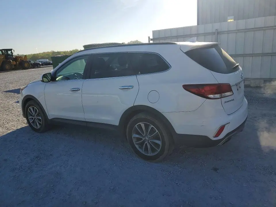 2017 HYUNDAI SANTA FE SE  