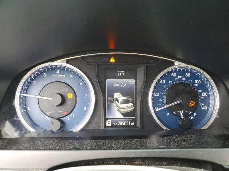 2016 TOYOTA CAMRY XLE V6  