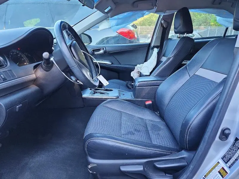 2014 TOYOTA CAMRY SE  