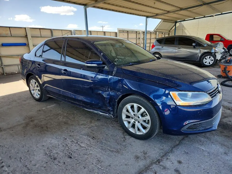 2012 VOLKSWAGEN JETTA SE  