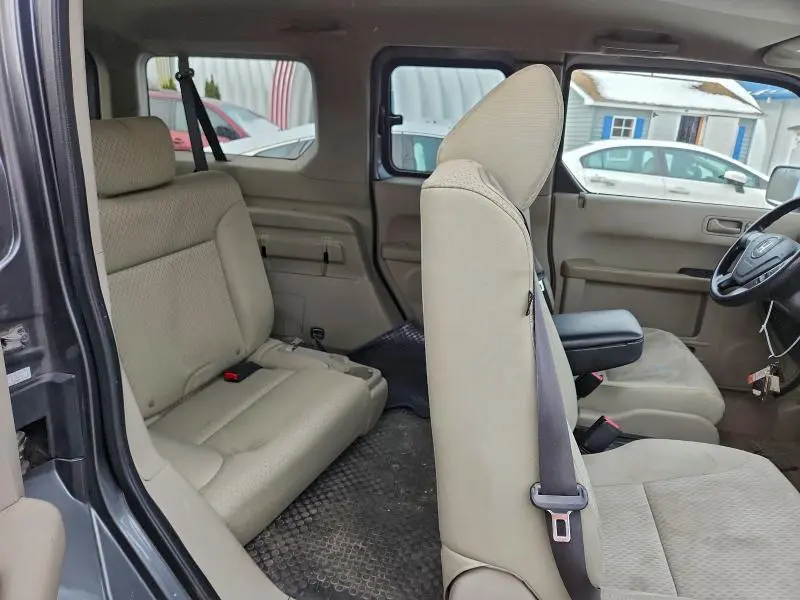 2011 HONDA ELEMENT LX  