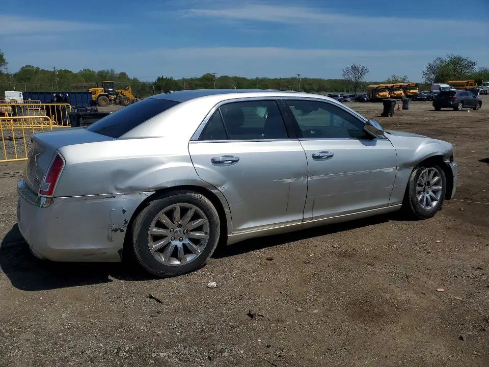 2012 CHRYSLER 300C   