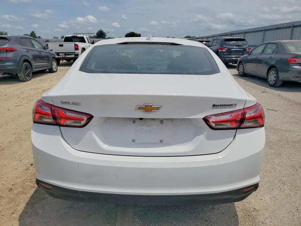 2022 CHEVROLET MALIBU LT  
