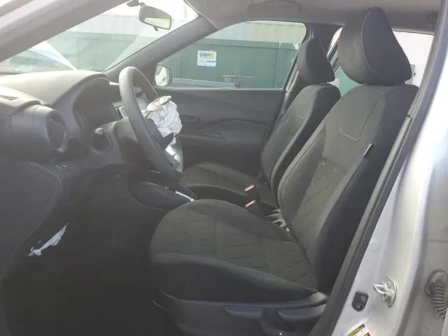 2018 NISSAN KICKS S  