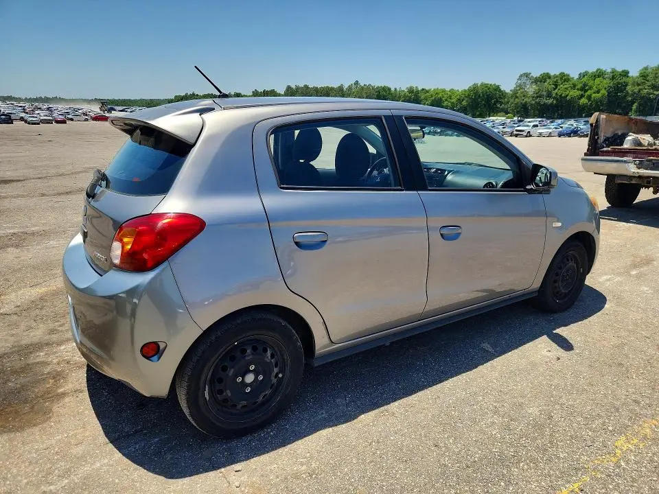 2015 MITSUBISHI MIRAGE DE  