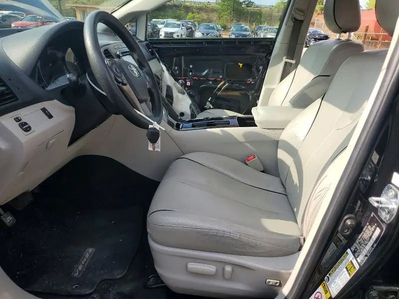 2013 TOYOTA VENZA LE  