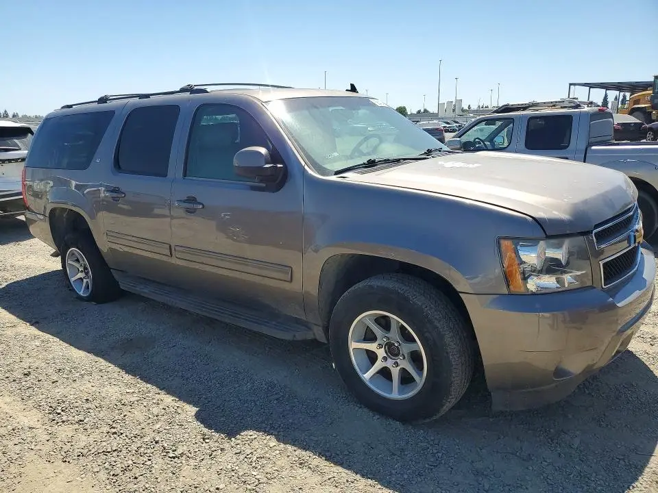 2013 CHEVROLET SUBURBAN K1500 LT  