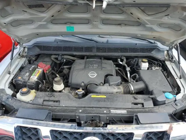 2010 NISSAN TITAN XE  