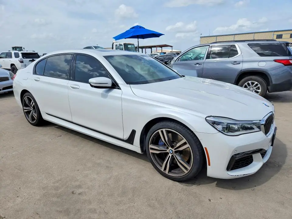 2019 BMW 750 I  