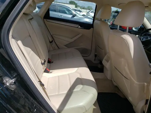 2015 VOLKSWAGEN PASSAT S