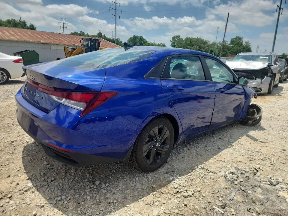 2022 HYUNDAI ELANTRA SEL  