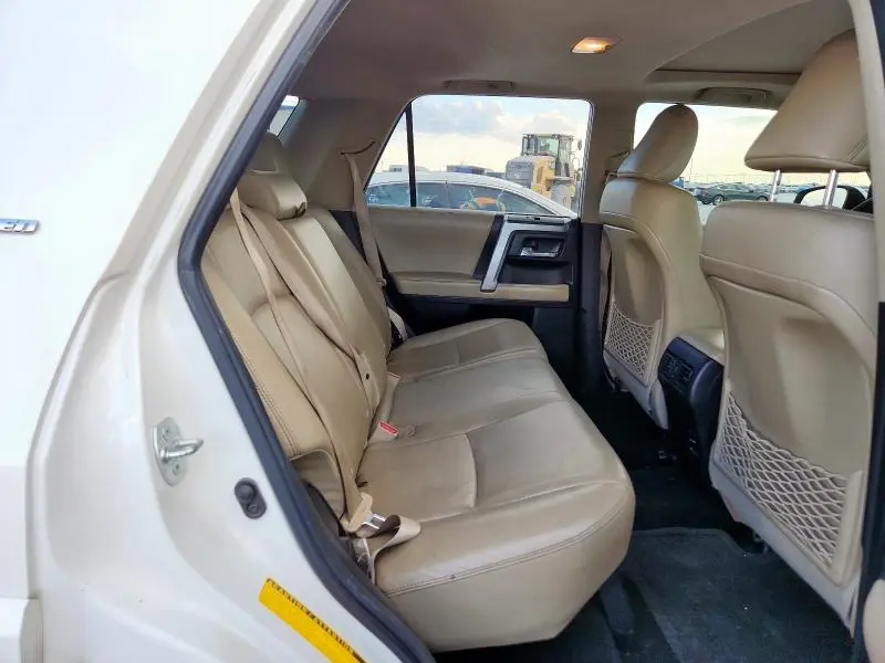 2018 TOYOTA 4RUNNER SR5  