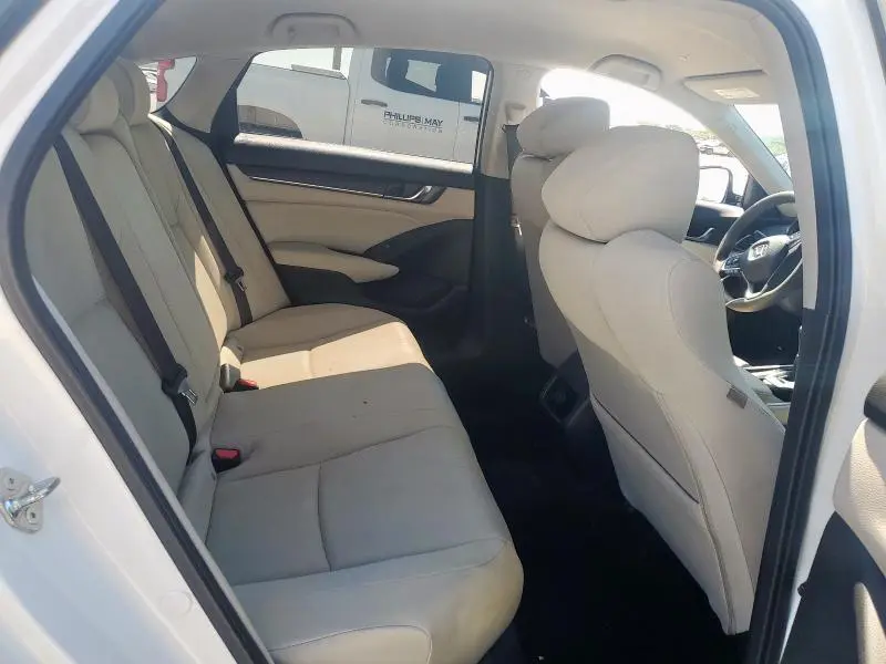 2018 HONDA ACCORD LX  