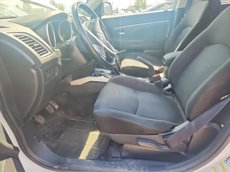 2011 MITSUBISHI RVR SE  