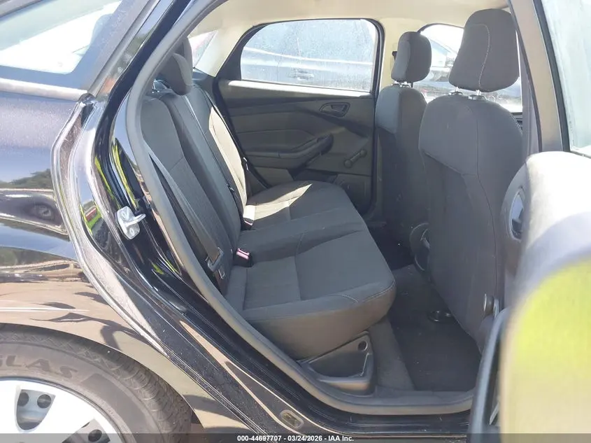 2016 FORD FOCUS S