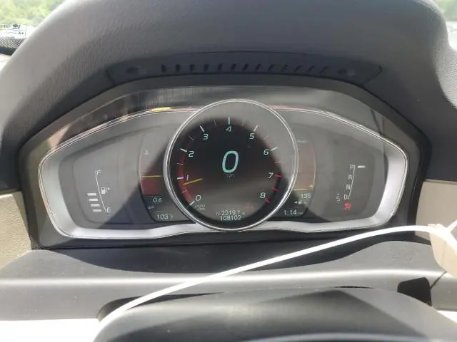 2015 VOLVO XC70 T6 PREMIER+  