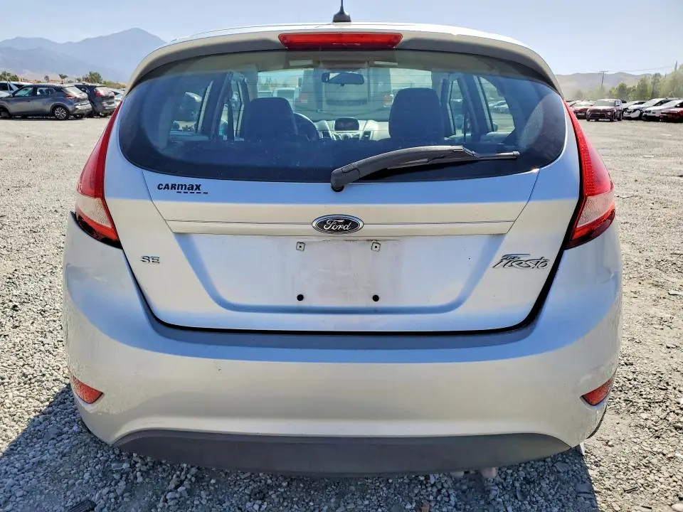 2013 FORD FIESTA SE  