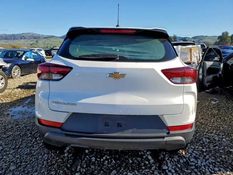 2023 CHEVROLET TRAILBLAZER LS  