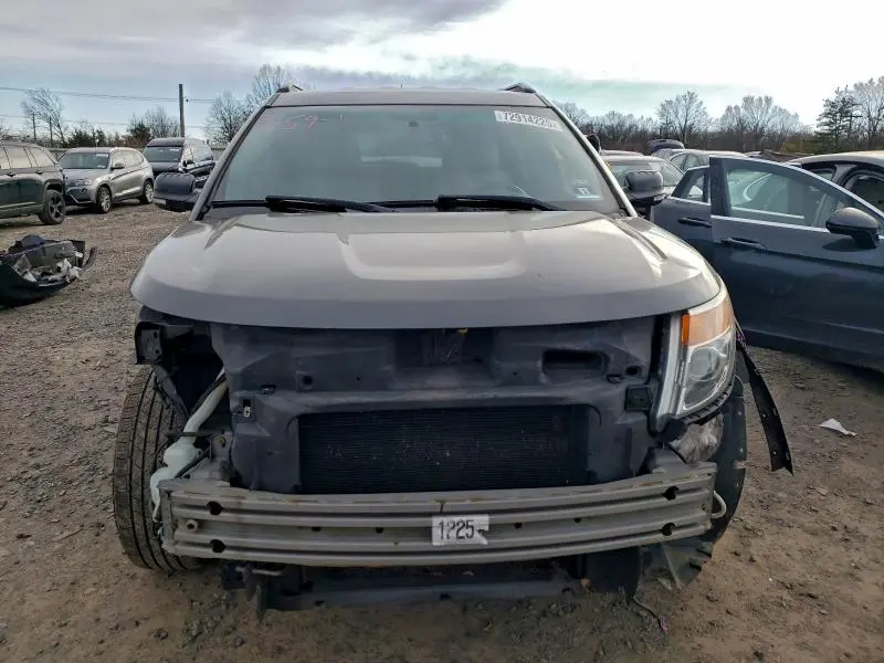2015 FORD EXPLORER XLT  