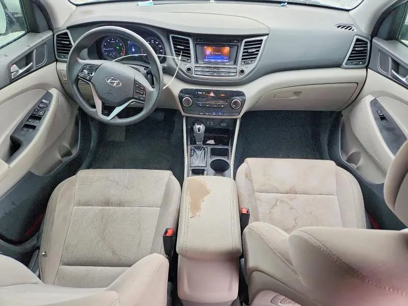 2016 HYUNDAI TUCSON SE  