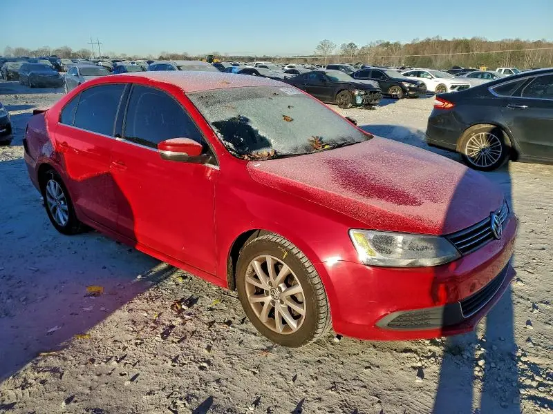 2013 VOLKSWAGEN JETTA SE  