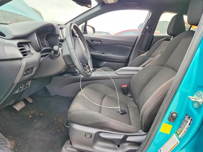 2018 TOYOTA C-HR XLE PREMIUM  
