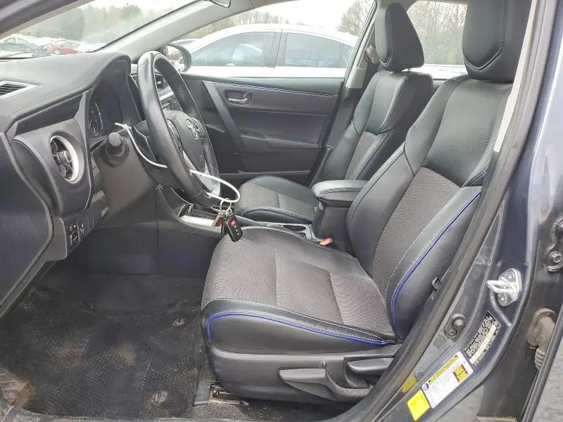 2017 TOYOTA COROLLA SE  