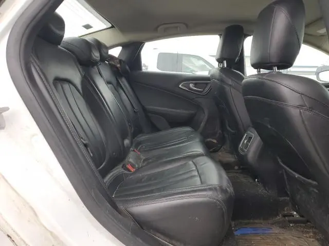 2016 CHRYSLER 200 LIMITED  