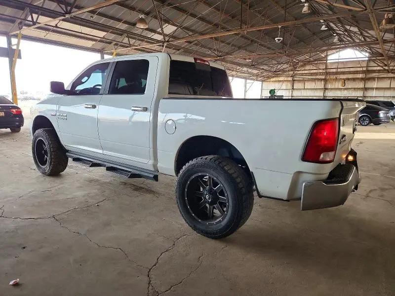 2015 RAM 1500 SLT  