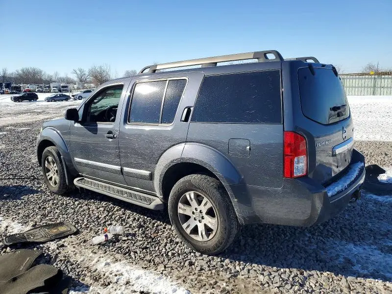 2011 NISSAN PATHFINDER S  