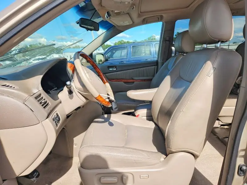 2010 TOYOTA SIENNA XLE LIMITED  