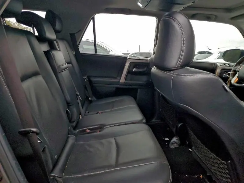 2018 TOYOTA 4RUNNER SR5/SR5 PREMIUM  